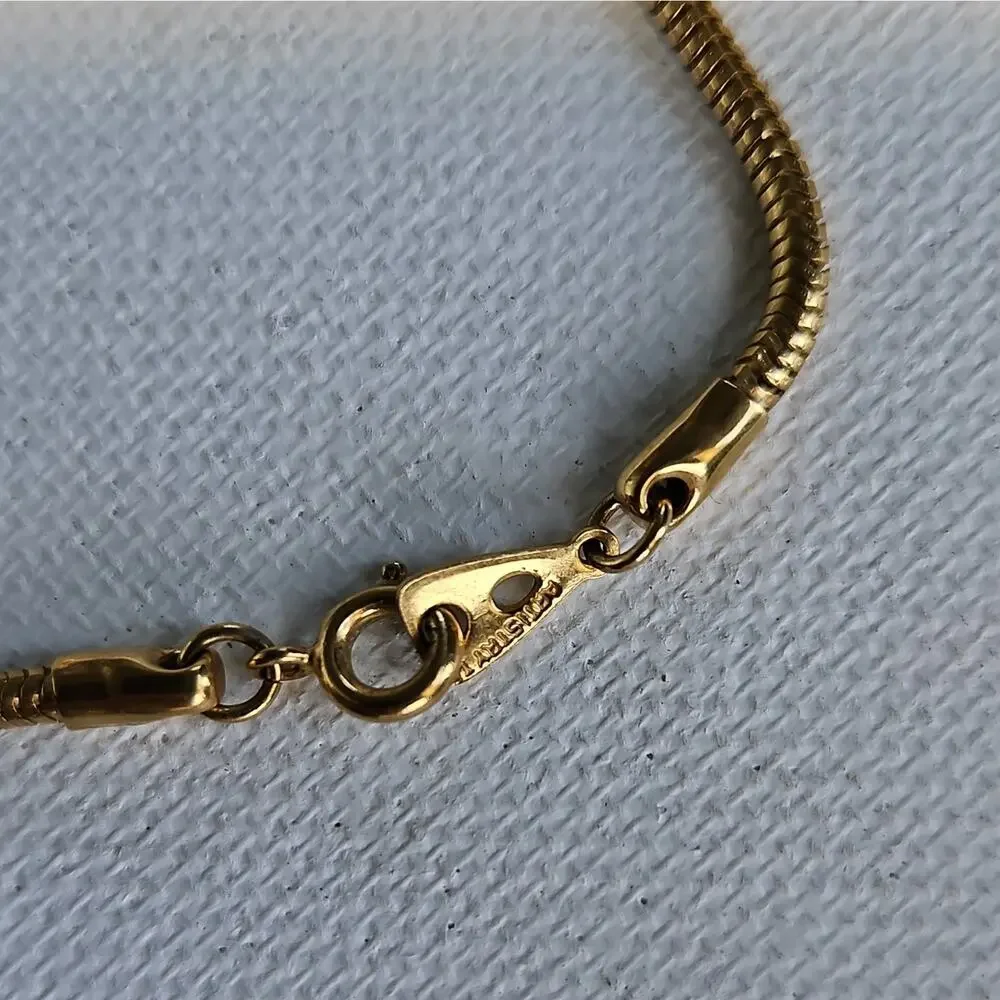 Vtg Artistry Gold Tone Snake Chain Necklace Two Tone Center